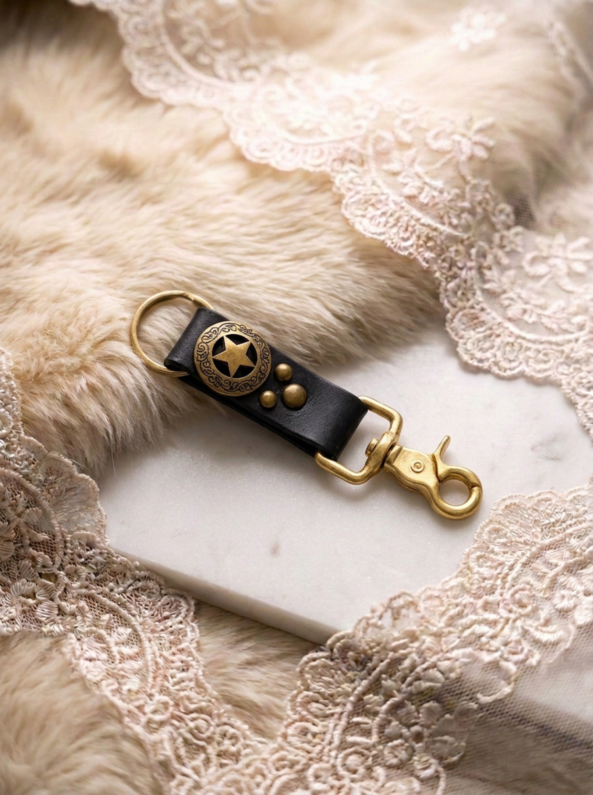 Star Concho Black Leather Key Clip